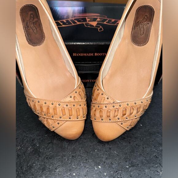 NEW FREEBIRD BRYNN CAMEL TAN SLIP ON GENUINE LEATHER BALLET FLAT SHOES SZ 9 - Picture 4 of 10